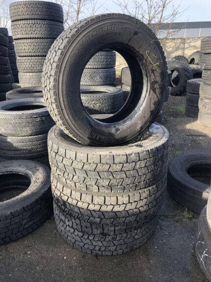 Opony ciężarowe 265/70R19.5 MICHELIN XMULTI D / napęd pogłębiany