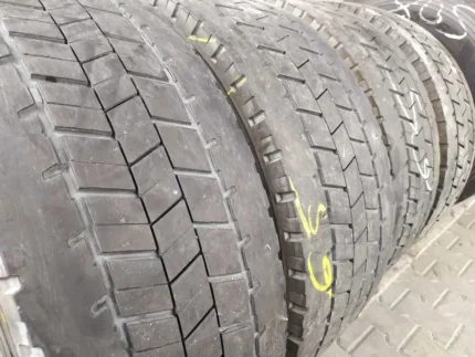 Opony ciężarowe 315/60R22.5 UNIROYAL DH100 / 6-8mm