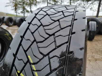 Opona ciężarowa 315/70R22.5 GOODYEAR KMAX D GEN-2 / 12-13mm