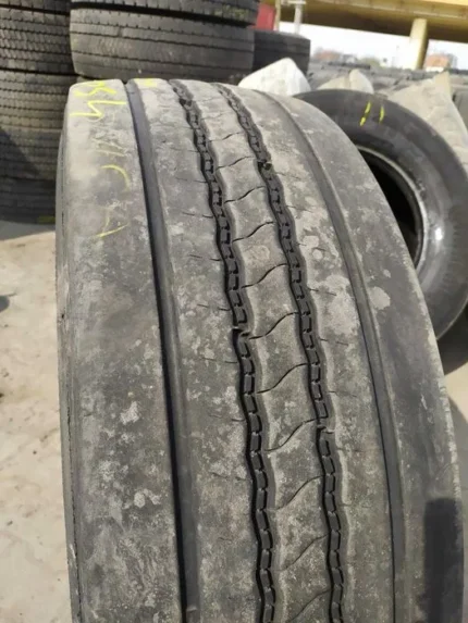 Opona ciężarowa 315/70R22.5 BRIDGESTONE R-STEER 001 / 6-7mm