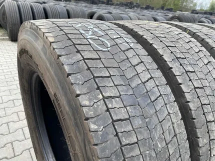 Opony do cięzarówek 315/70R22.5 PIRELLI TR:01 TRIATHLON / 8-10mm