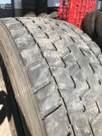 Opona ciężarowa 315/70R22.5  AURORA UZ05 / 8mm