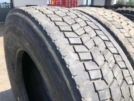 Opony ciężarowe 315/70R22.5 BIEŻNIKOWANA  TYP MICHELIN XW4S / 8-10mm