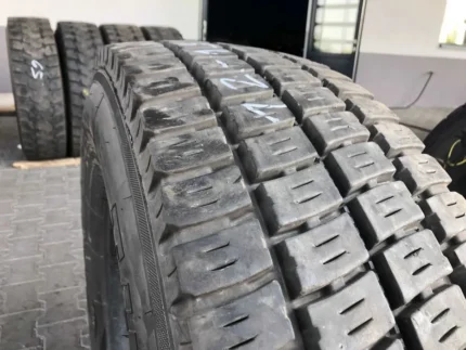 Opona ciężarowa 315/70R22.5 TRUCKSTAR TH DRIVE  /  12-13mm