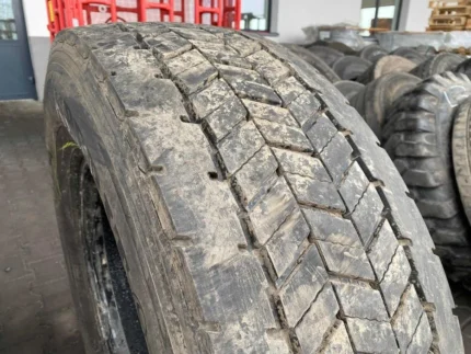 Opona ciężarowa 315/70R22.5 SEMPERIT RUNNER D2 / 10mm