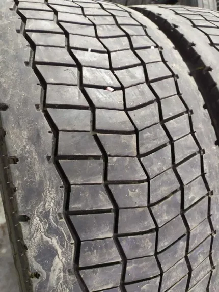 Opony ciężarowe 315/60R22.5 CONTINENTAL HD HYBRID / 6mm