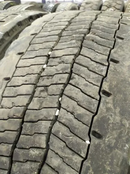 Opony ciężarowe 315/70R22.5 MICHELIN XMULTI D / 9-10mm