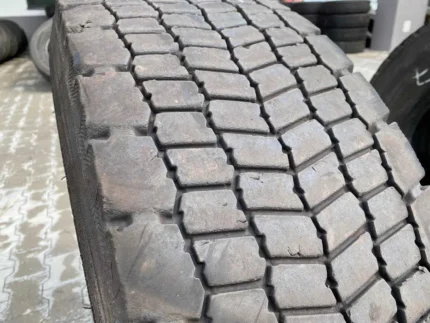 Opona ciężarowa 315/70R22.5 CONTINENTAL HDW2 SCANDINAVIA / 8-9mm