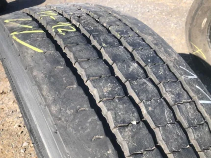 Opona ciężarowa 315/70R22.5 PIRELLI FR:01 TRIATHLON / 11-12mm