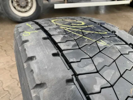 Opona ciężarowa 315/70R22.5 Opona BRIDGESTONE H-DRIVE 001 ECOPIA /  9mm