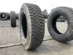 Opona ciężarowa 315/70R22.5 BIEŻNIKOWANA NAPĘDOWA TYP KOSTKA / 12-13mm