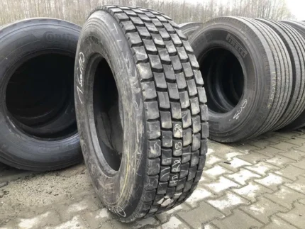  Opona ciężarowa 315/70R22.5 BIEŻNIKOWANA TYP CONTINENTAL HDR2 / 18mm