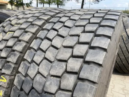 Opona ciężarowa 315/70R22.5 BRIDGESTONE R-DRIVE 001 / 12-14mm