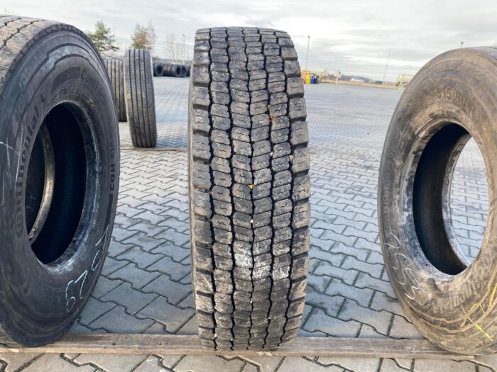 Opona ciężarowa 315/80R22.5 CONTINENTAL HDW2 SCANDINAVIA / 17-18mm