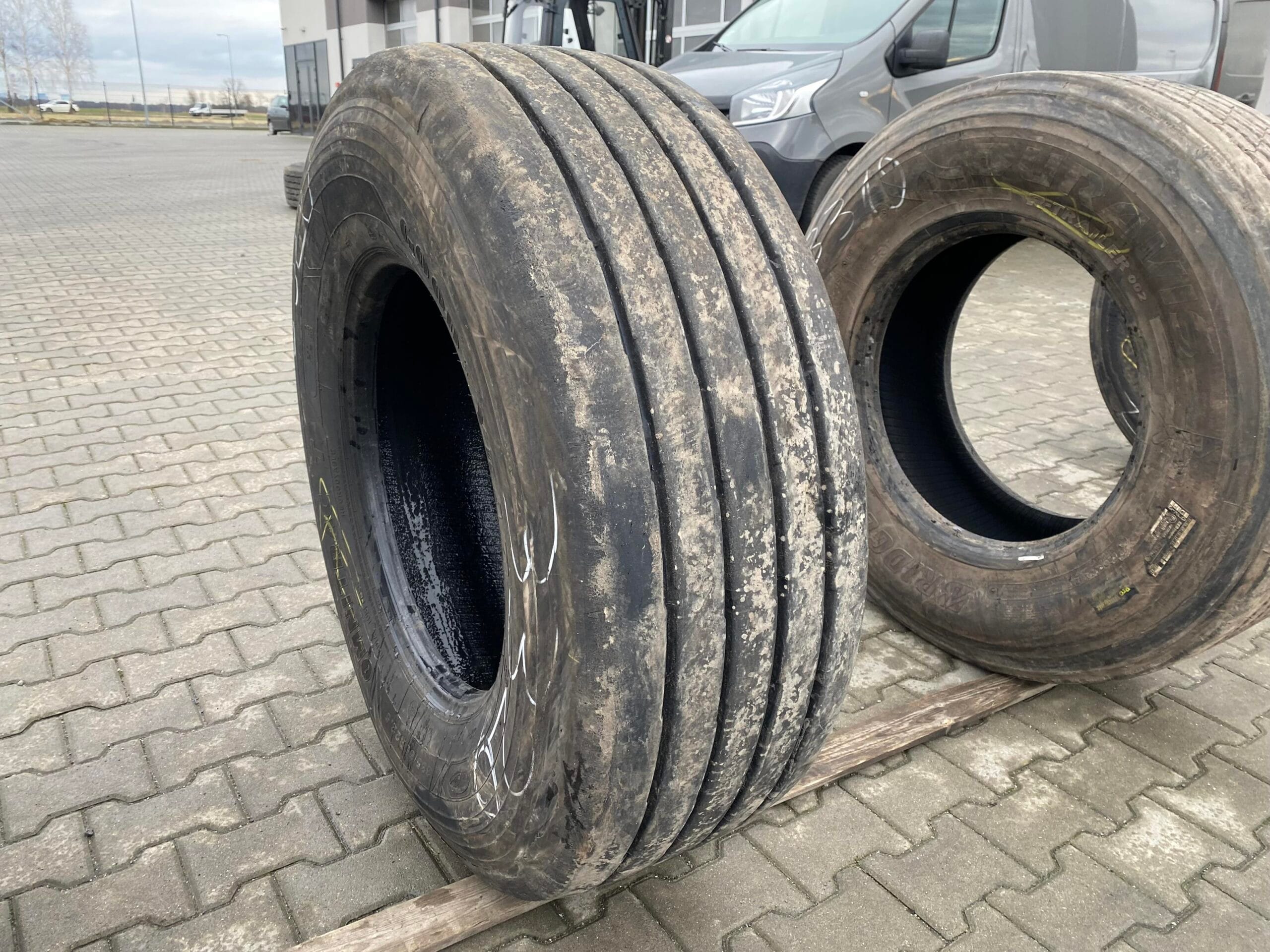 Opona ciężarowa 385/65R22.5 BIEŻNIKOWANA TYP NEXT TREAD NT KMAX T / 14mm Opona ciężarowa 385/65R22.5 BIEŻNIKOWANA TYP NEXT TREAD NT KMAX T / 14mm