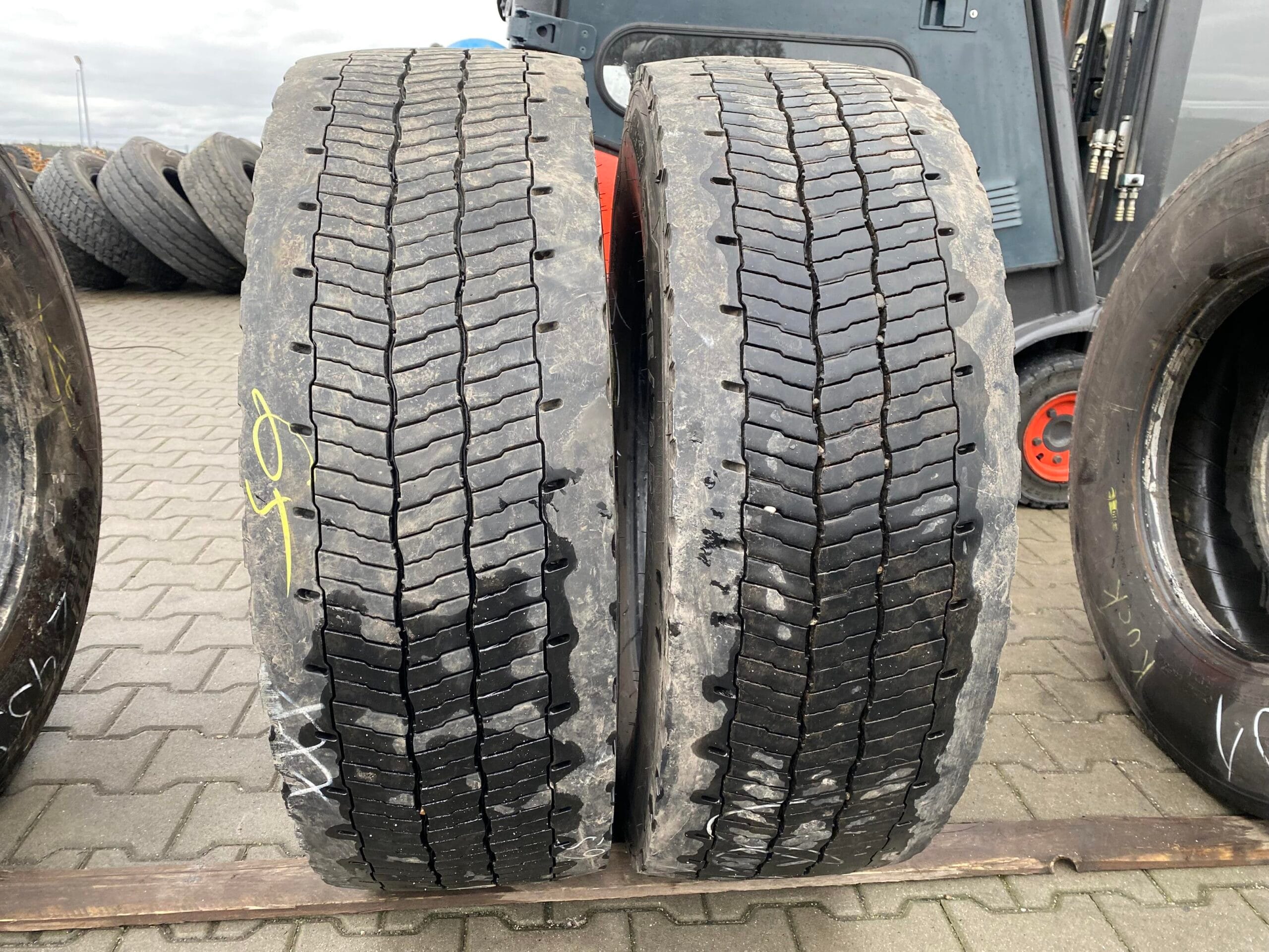 Opony ciężarowe 315/70R22.5 MICHELIN X MULTI D / 10-12mm Opony ciężarowe 315/70R22.5 MICHELIN X MULTI D / 10-12mm