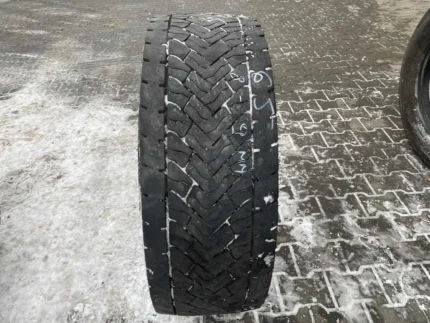 Opona ciężarowa 315/60R22.5 DUNLOP SP446 / 8-9mm