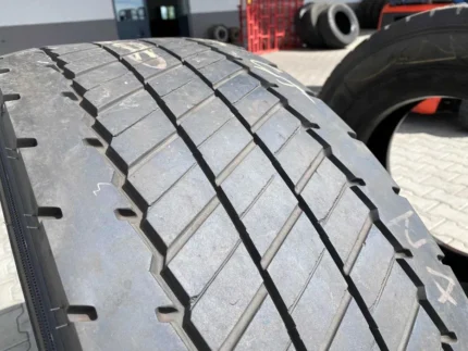 Opona ciężarowa 315/70R22.5 BARUM BD200 ROAD / 7-8mm