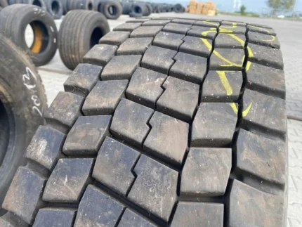 Opona ciężarowa 315/70R22.5 TYP BRIDGESTONE M729 R-DRIVE 001  / Bieżnikowana / 16-18mm
