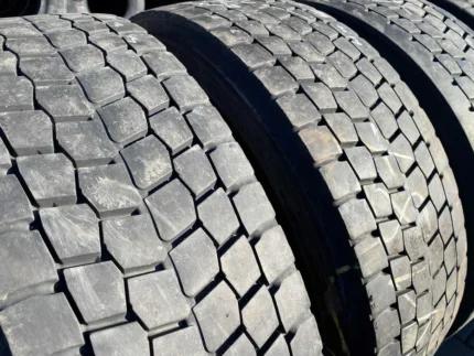 Opony ciężarowe 315/70R22.5 BIEŻNIKOWANE TYP BRIDGESTONE R-DRIVE 001 / 8-10mm