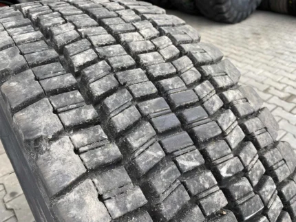 Opona ciężarowa 315/70R22.5 BRIDGESTONE W990  / 17-19mm