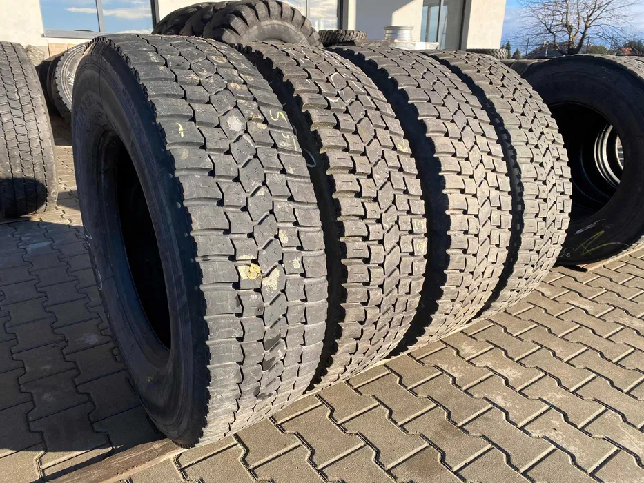 Opony ciężarowe 315/70R22.5 BIEŻNIKOWANE TYP KOSTKA / 8-12mm Opony ciężarowe 315/70R22.5 BIEŻNIKOWANE TYP KOSTKA / 8-12mm