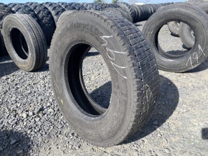 Opona ciężarowa 225/75R17.5 CONTINENTAL CONTI HYBRID LD3 / 10-11mm