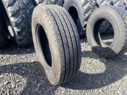  Opona ciężarowa 225/75R17.5 KUMHO KRS03 / 100% Bieżnika