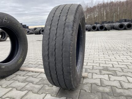  Opona ciężarowa 245/70R19.5 BRIDGESTONE R-TRAILER 001 / 7-8mm