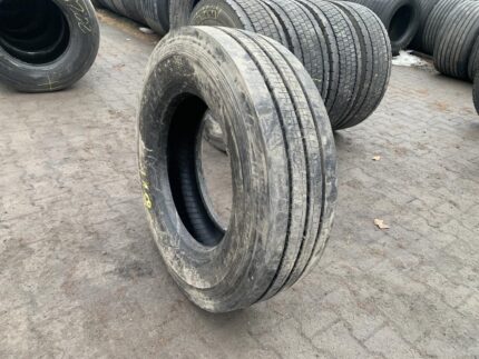 Opona używana ciężarowa przód 265/70R19.5 BRIDGESTONE R-STEER 002 / 11-12mm