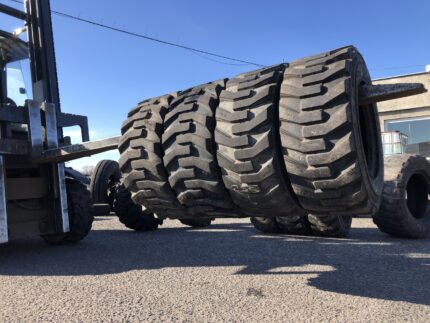 Opona przemysłowa  12-16.5 BKT WIDEWALL BOBCAT / 90% bieżnika