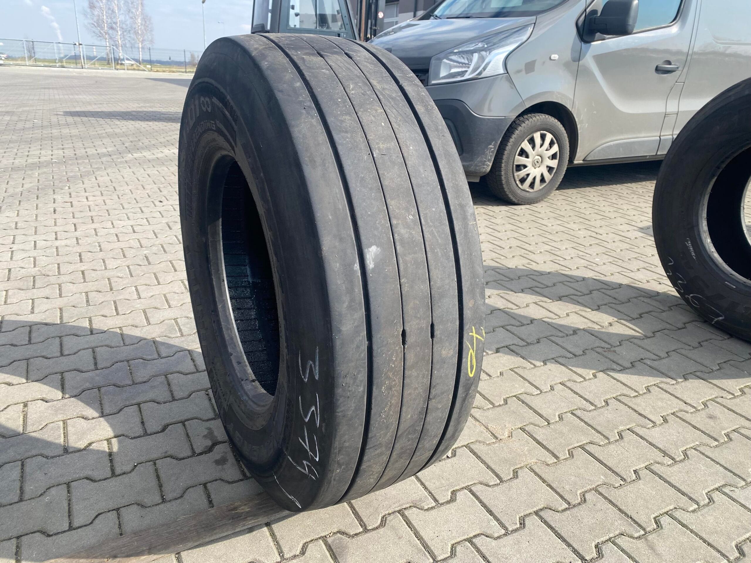 Opona ciężarowa 385/65R22.5 PIRELLI ST:01 NEVERENDING ENEERGY / 9-10mm Opona ciężarowa 385/65R22.5 PIRELLI ST:01 NEVERENDING ENEERGY / 9-10mm