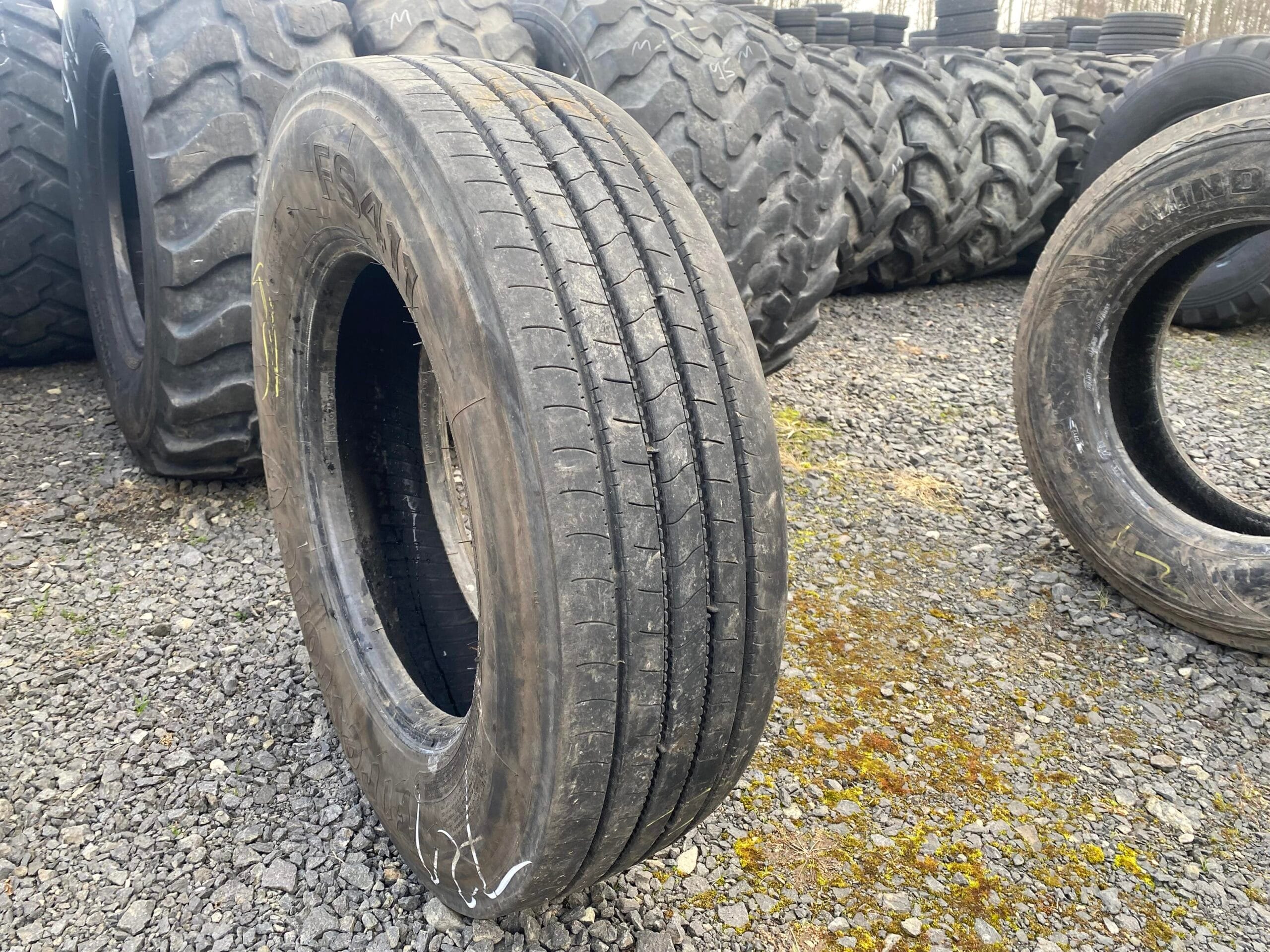 Opona ciężarowa 265/70R19.5 FIRESTONE FS411 / 9-10mm Opona ciężarowa 265/70R19.5 FIRESTONE FS411 / 9-10mm