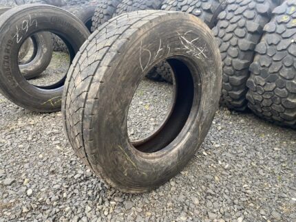 Opona ciężarowa 285/70R19.5 DUNLOP SP446 / 7-9mm