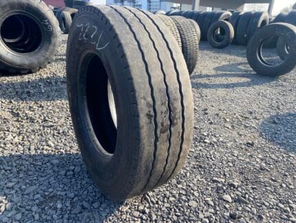 Opona ciężarowa 235/75R17.5 BRIDGESTONE R-TRAILER 001 / 6-7mm