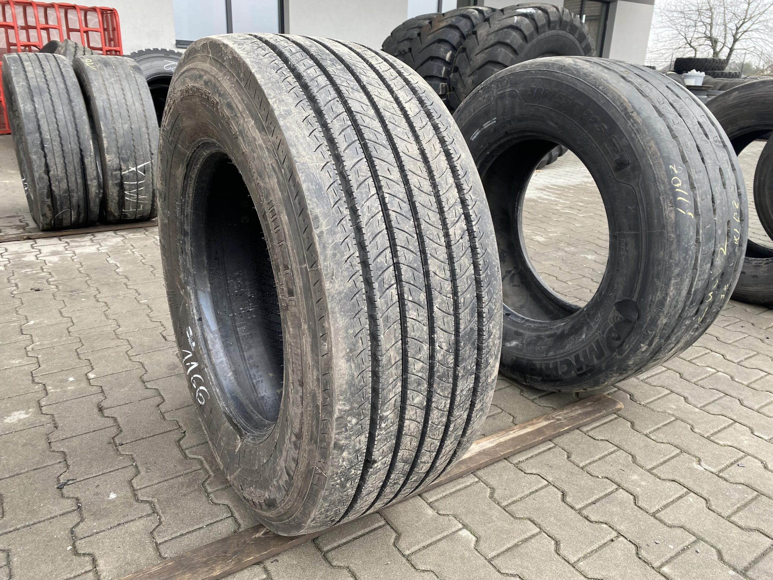 Opona ciężarowa 385/55R22.5 PIRELLI FH:01 ENERGY/ 12-13mm Opona ciężarowa 385/55R22.5 PIRELLI FH:01 ENERGY/ 12-13mm