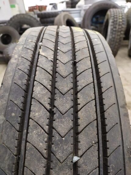Opona ciężarowa 205/75R17.5 BRIDGESTONE R227 / 10-11mm