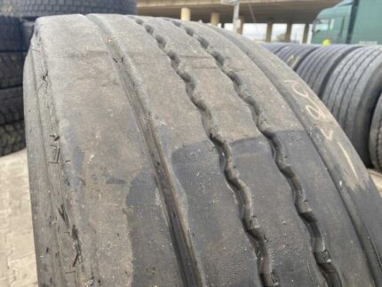 Opony ciężarowe 385/65R22.5 SEMPERIT RUNNER T2 / 9-10mm