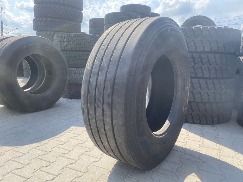 Opony ciężarowe 385/65R22.5 UNIROYAL TH40 / 8mm Opony ciężarowe 385/65R22.5 UNIROYAL TH40 / 8mm