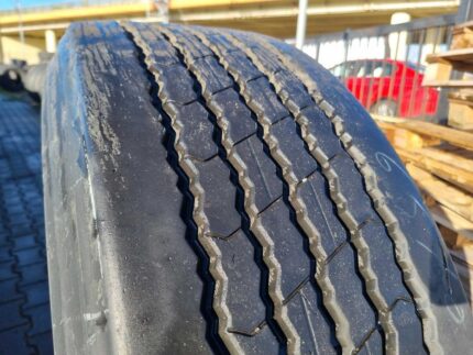 Opony ciężarowe 385/65R22.5 BIEŻNIKOWANA TYP FIRESTONE FT522 PLUS / 10-11mm
