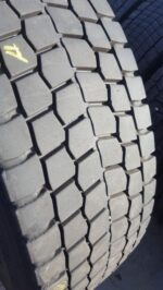 Opony ciężarowe 315/80R22.5 BRIDGESTONE R-DRIVE 001 / 10-13mm