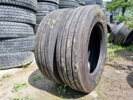  Opony ciężarowe 215/75R17.5 DUNLOP SP246 / 8-9 mm