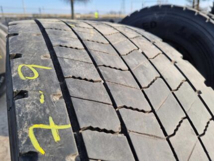 Opony ciężarowe 315/60R22.5 CONTINENTAL CONTI HYBRID HD3 / 7-9mm