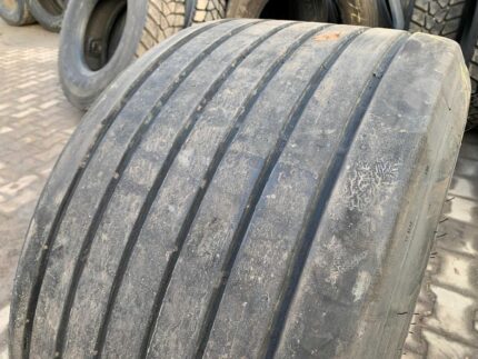 Opony ciężarowe 435/50R19.5 PIRELLI ST:01 / 7mm