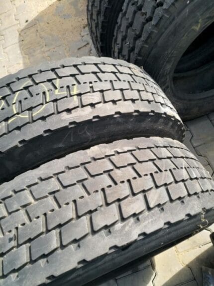 Opony ciężarowe 215/75R17.5 BIEŻNIKOWANA TYP MICHELIN XDE2 / 7-8mm