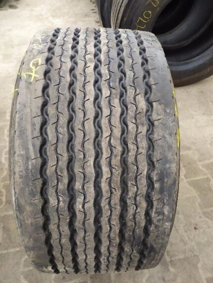  Opony ciężarowe 435/50R19.5 BIEŻNIKOWANA / 13mm