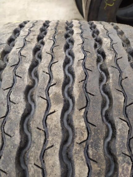 Opony ciężarowe 435/50R19.5 BIEŻNIKOWANA / 13mm