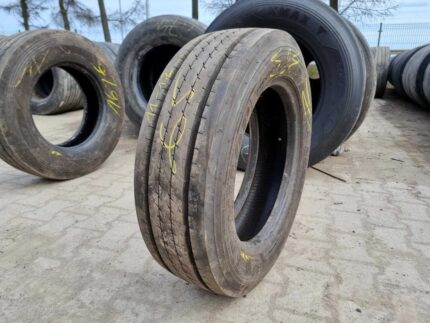  Opona ciężarowa 205/65R17.5 DUNLOP SP252 / 11-12mm