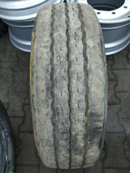  Opona ciężarowa 205/65R17.5 GOODYEAR KMAX T / 8-9MM