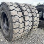  Opona do wózków widłowych 12.00-20 TRELLEBORG T-900 / 80% Bieżnika